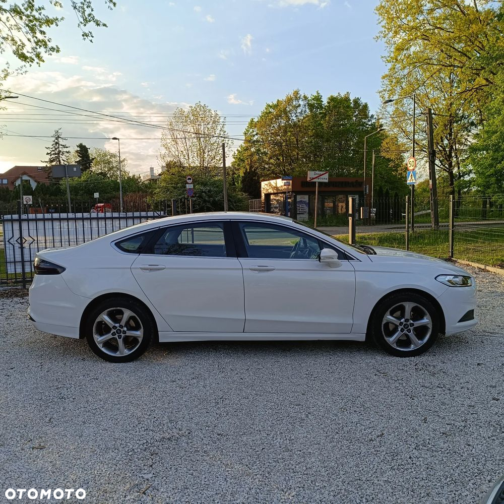 Ford Fusion - 5