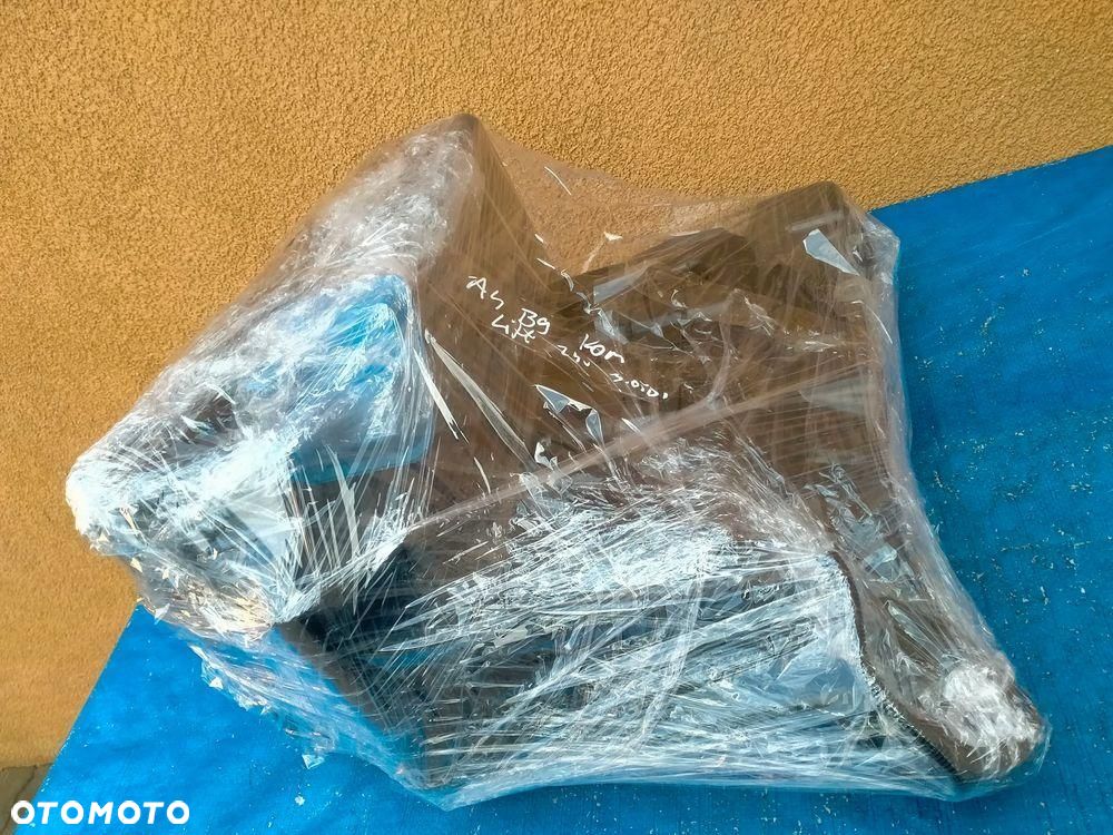 Audi A4 B9 Lift Zbiornik Pompa AdBlue 8W0131878CD - 7