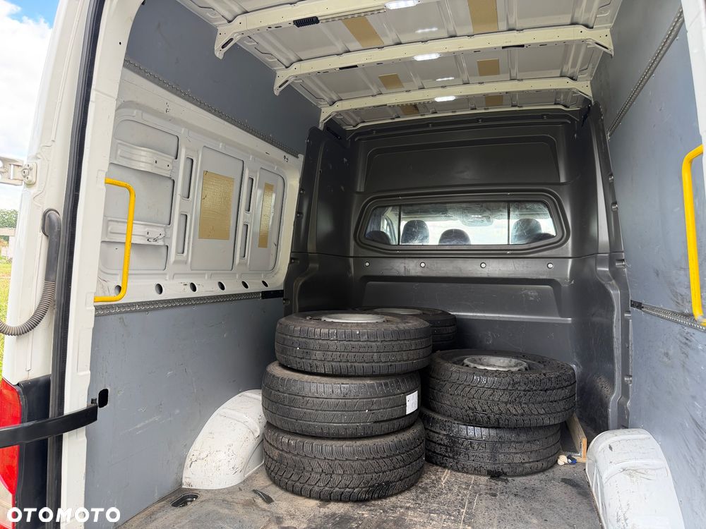 Volkswagen Crafter - 24