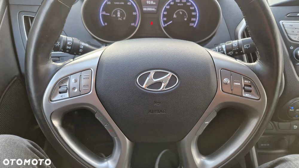 Hyundai ix35 2.0 CRDi Premium 2WD - 17