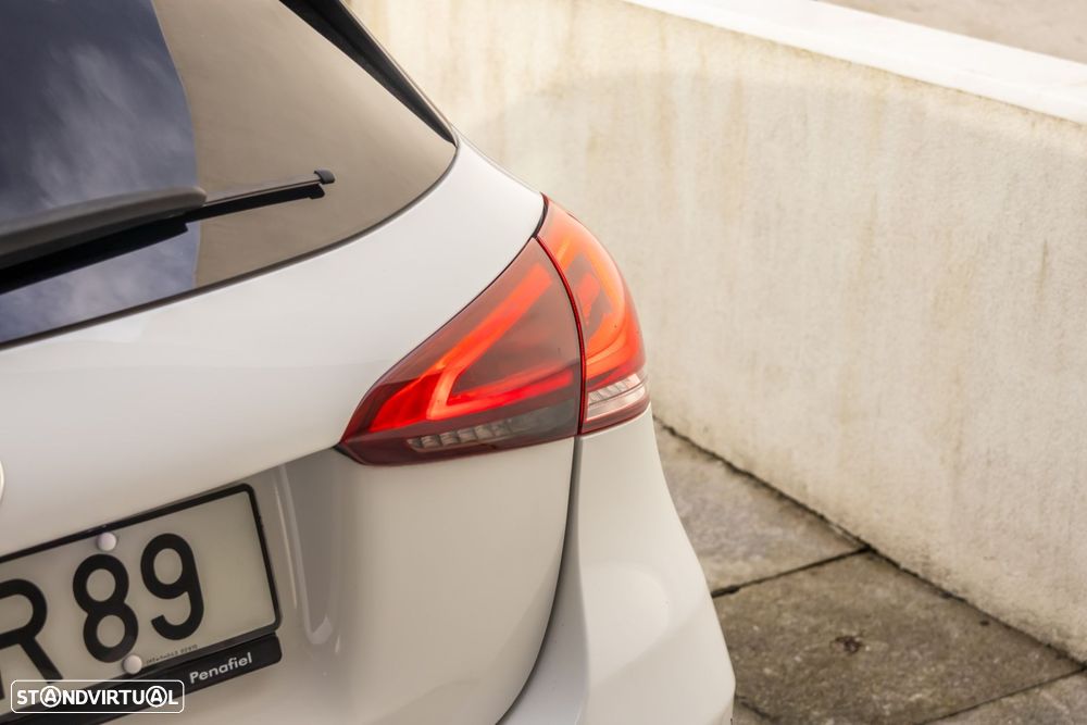 Mercedes-Benz A 180 d AMG Line Aut. - 12