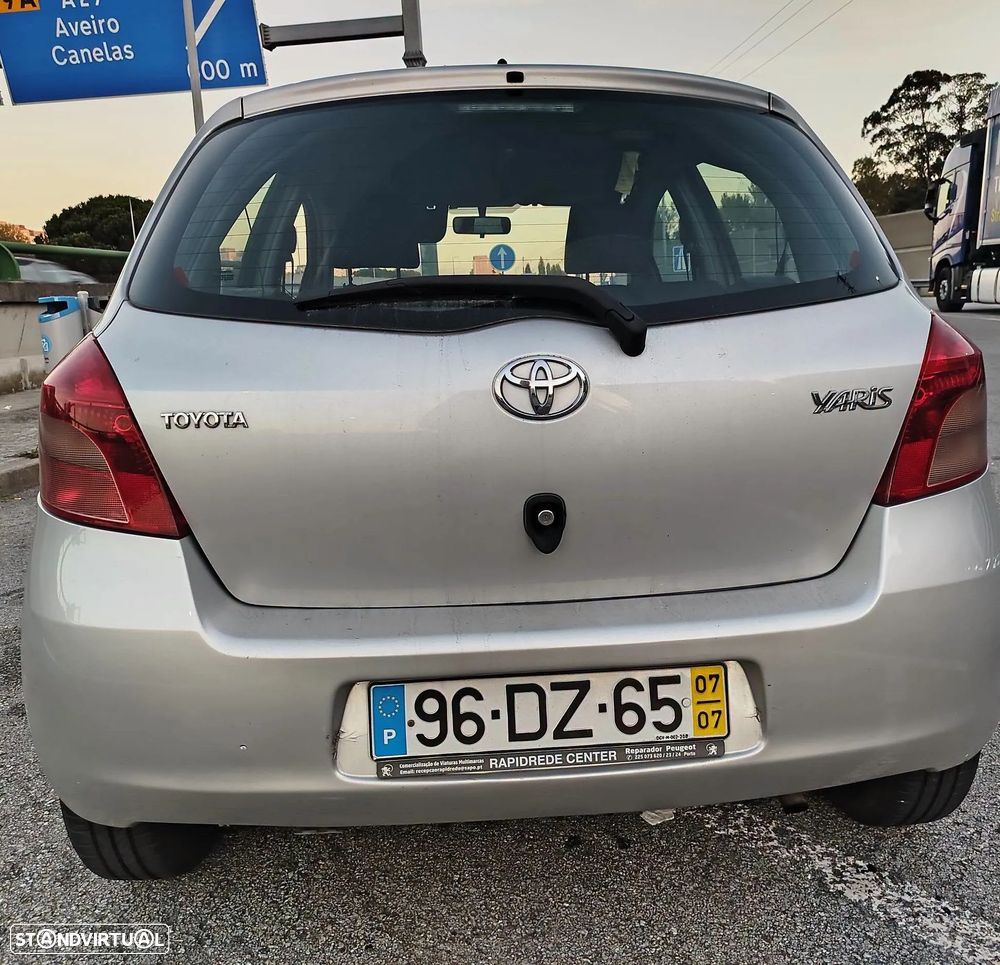 Toyota Yaris 1.0 VVT-i AC - 5