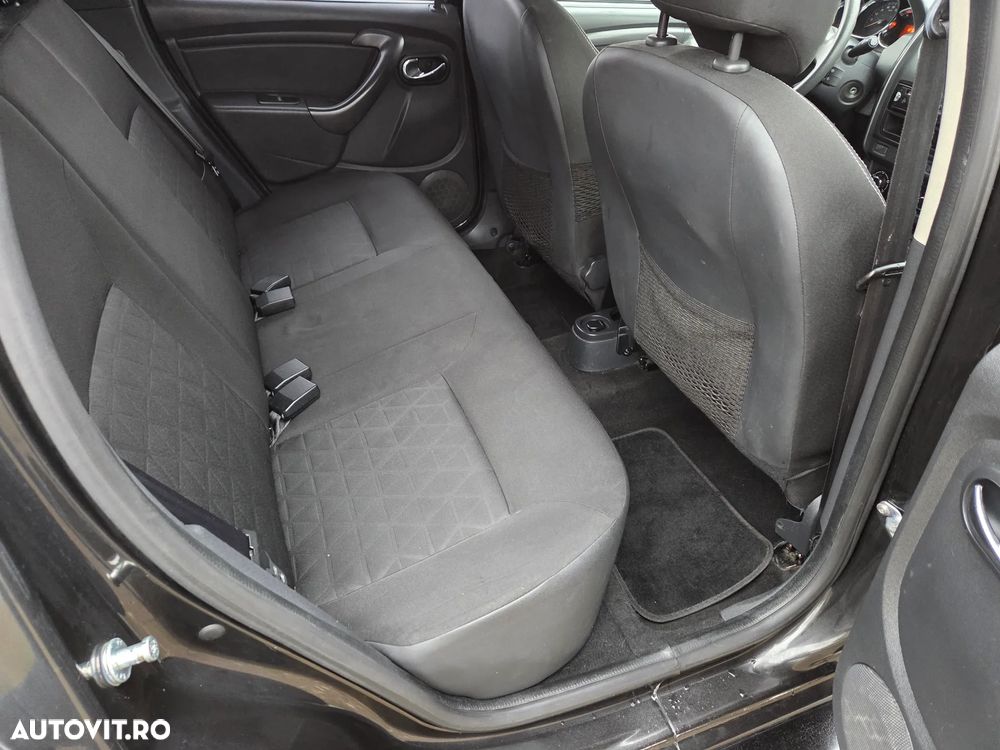 Dacia Duster 1.6 16V 105 4x2 Laureate - 6