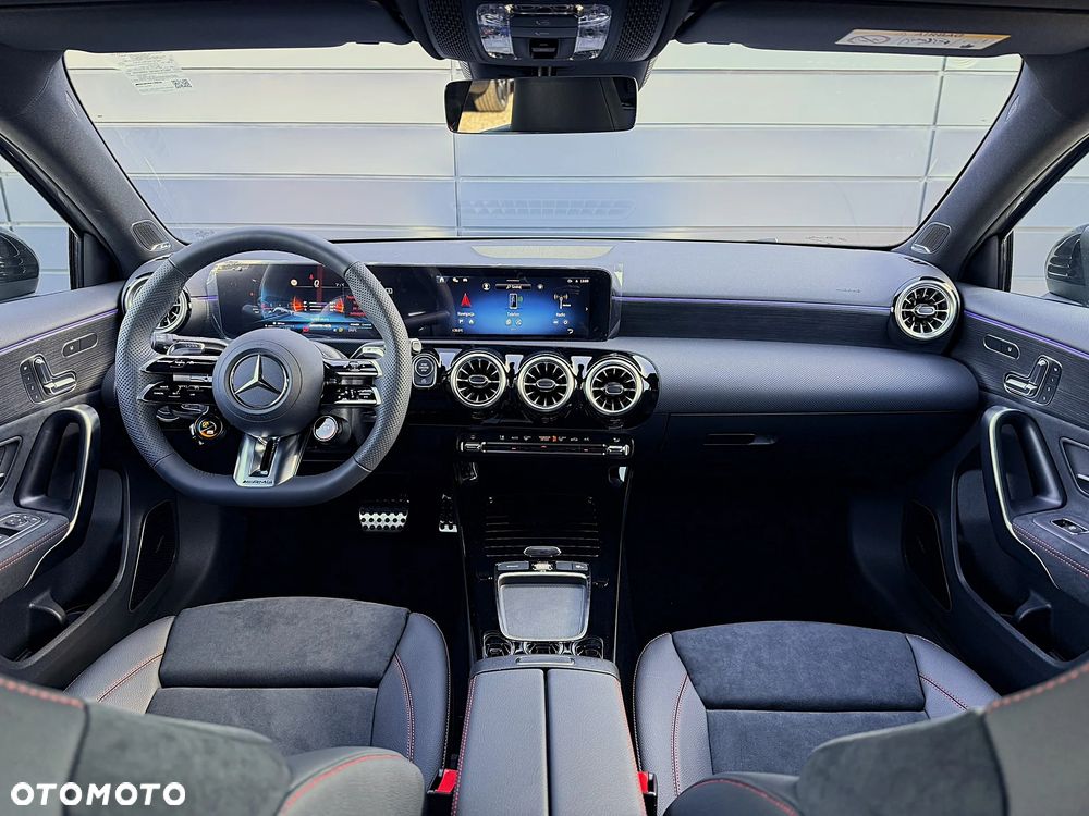 Mercedes-Benz Klasa A 35 AMG 4-Matic 8G-DCT - 12
