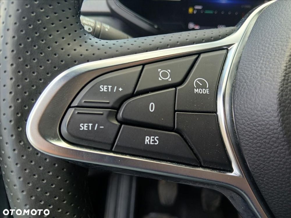 Renault Captur - 21