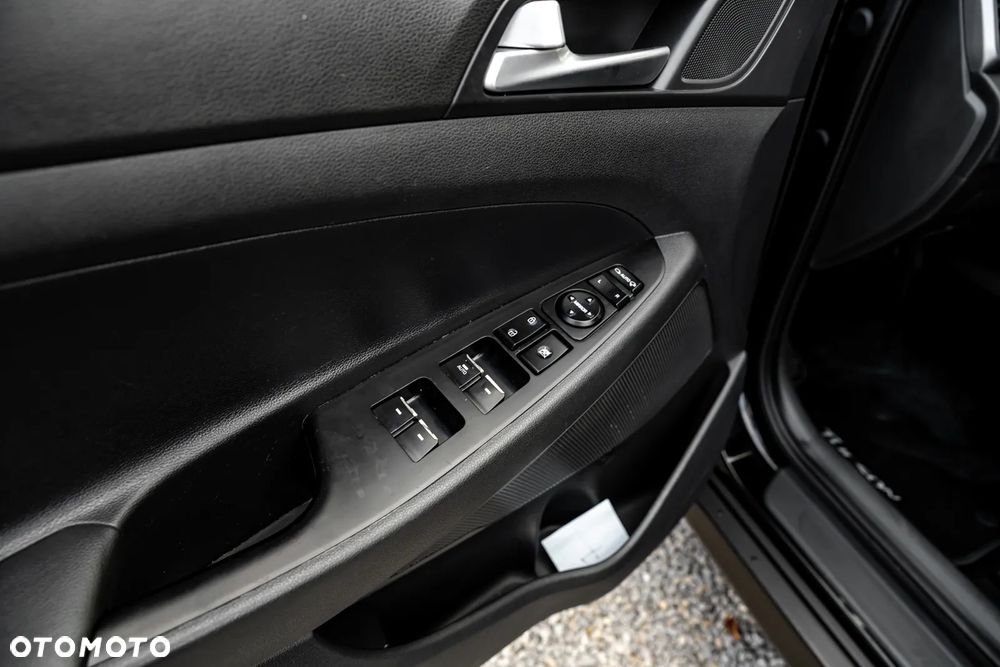 Hyundai Tucson 2.0 CRDI 4WD Automatik Premium - 17