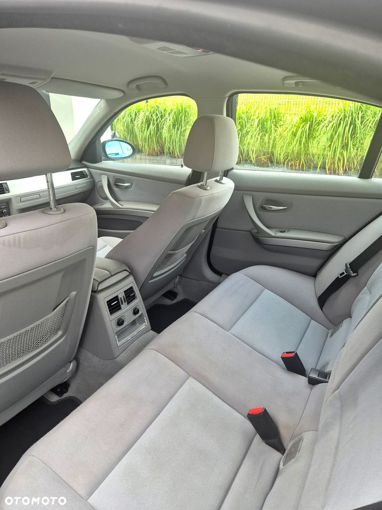 BMW Seria 3 - 29