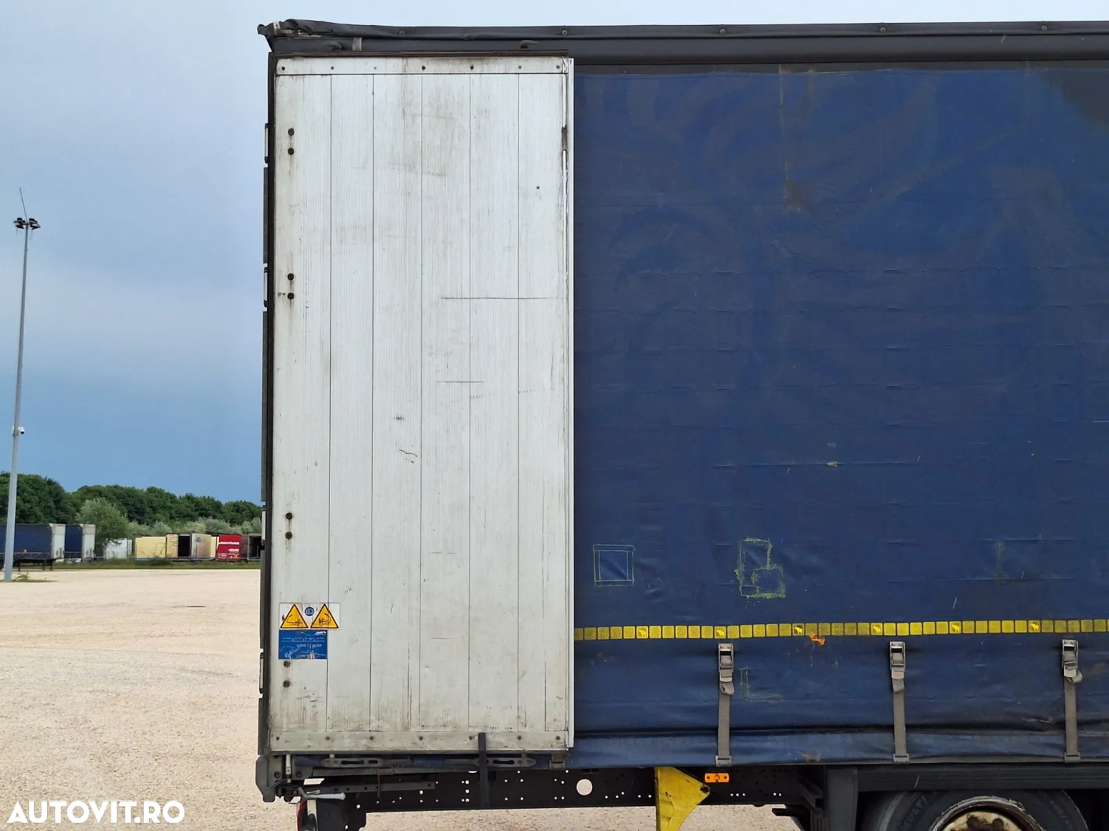Schmitz Cargobull mega, anvelope noi, finantare - 8