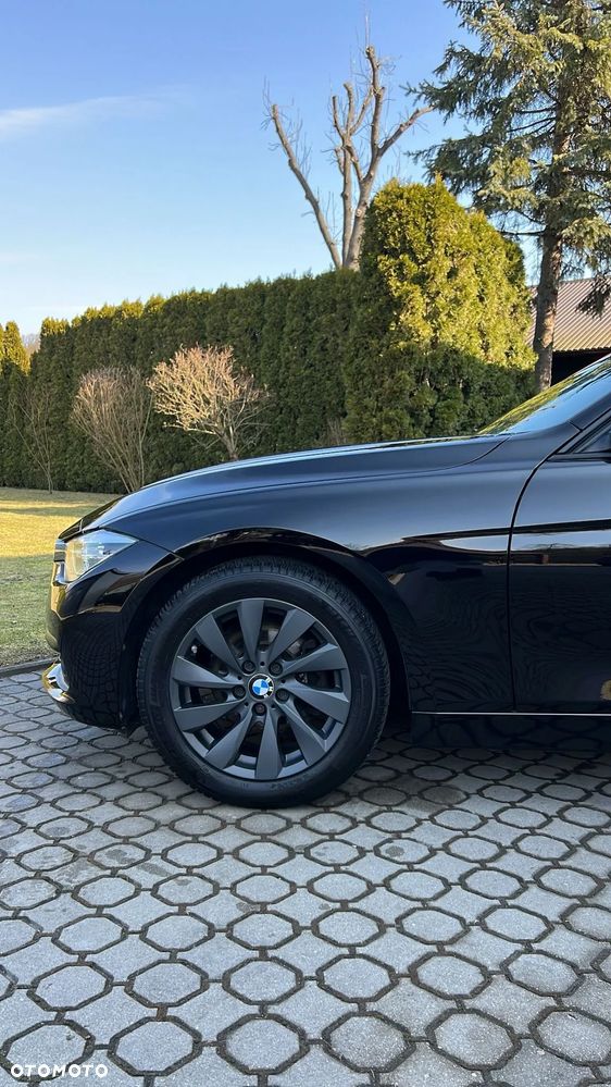 BMW Seria 3 318d - 7