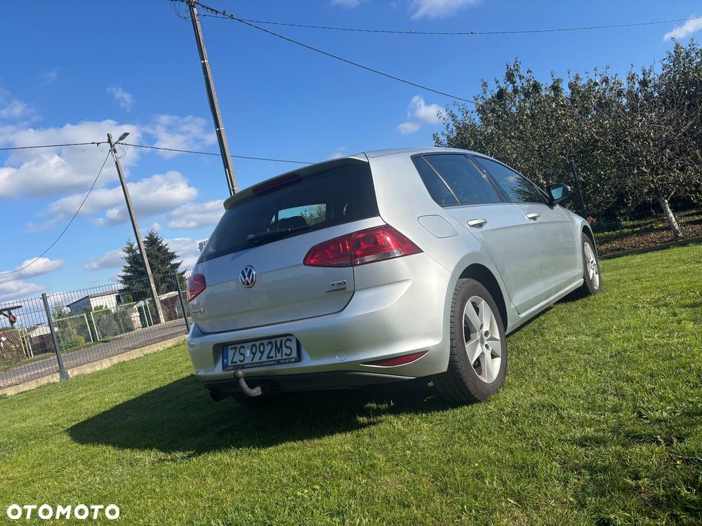 Volkswagen Golf VII 1.2 TSI BMT Comfortline - 4