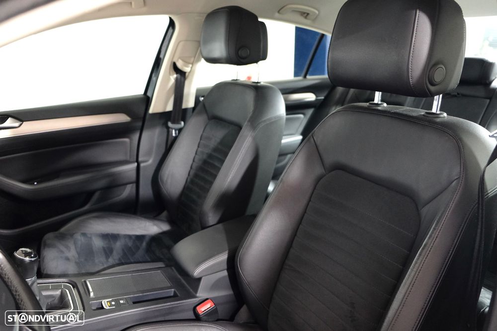 VW Passat 2.0 TDI Confortline - 10