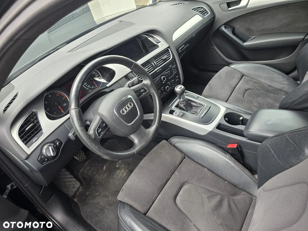 Audi A4 Avant 2.0 TDI DPF Ambiente - 13
