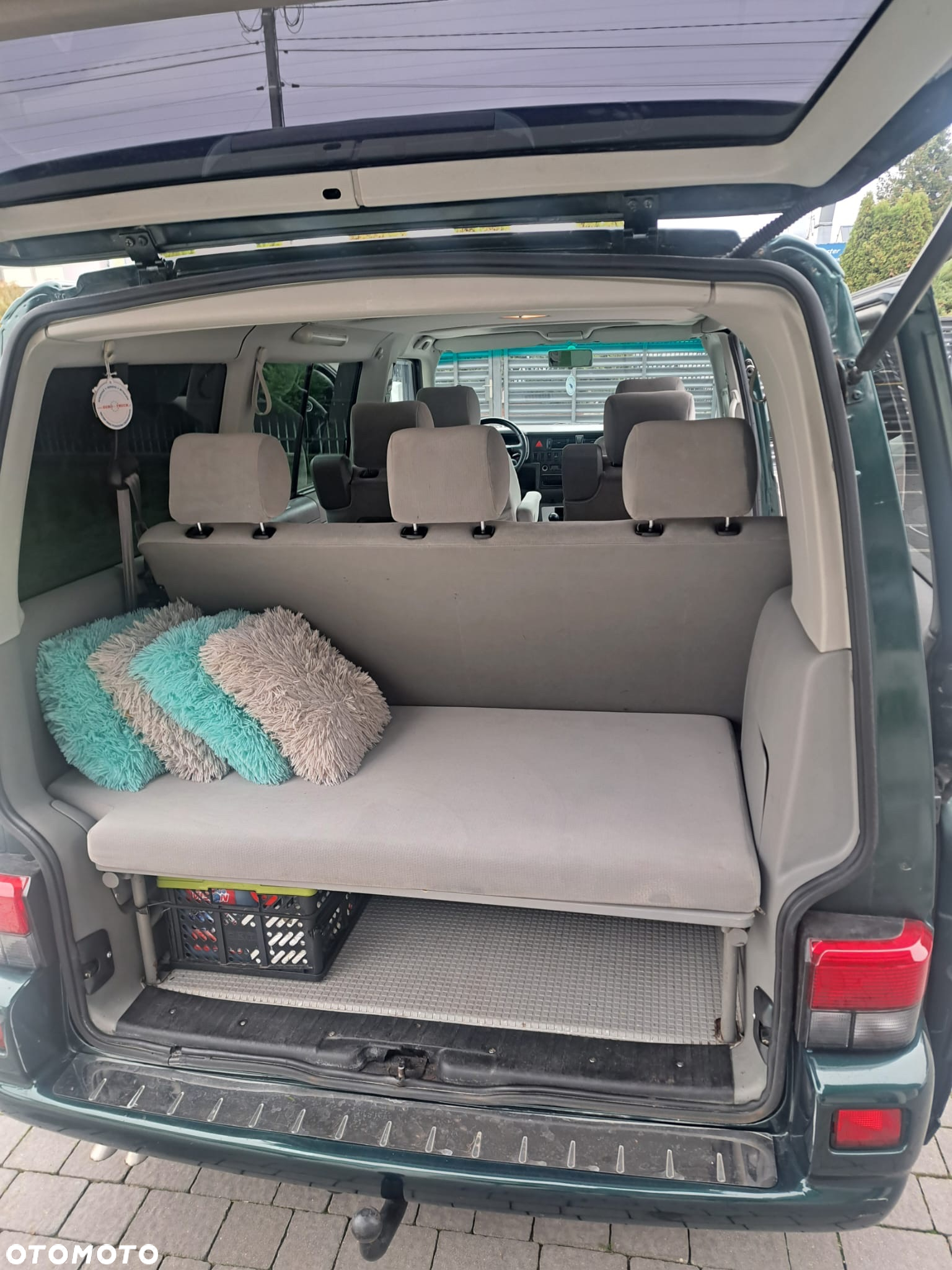Volkswagen Multivan - 12