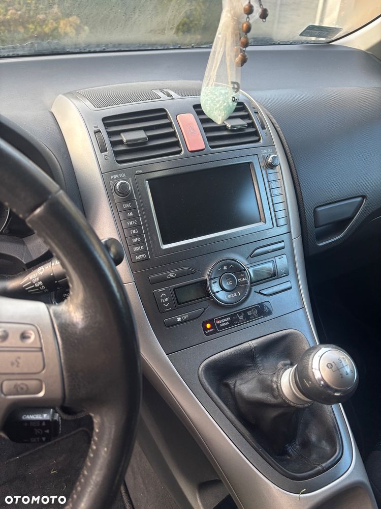 Toyota Auris - 7