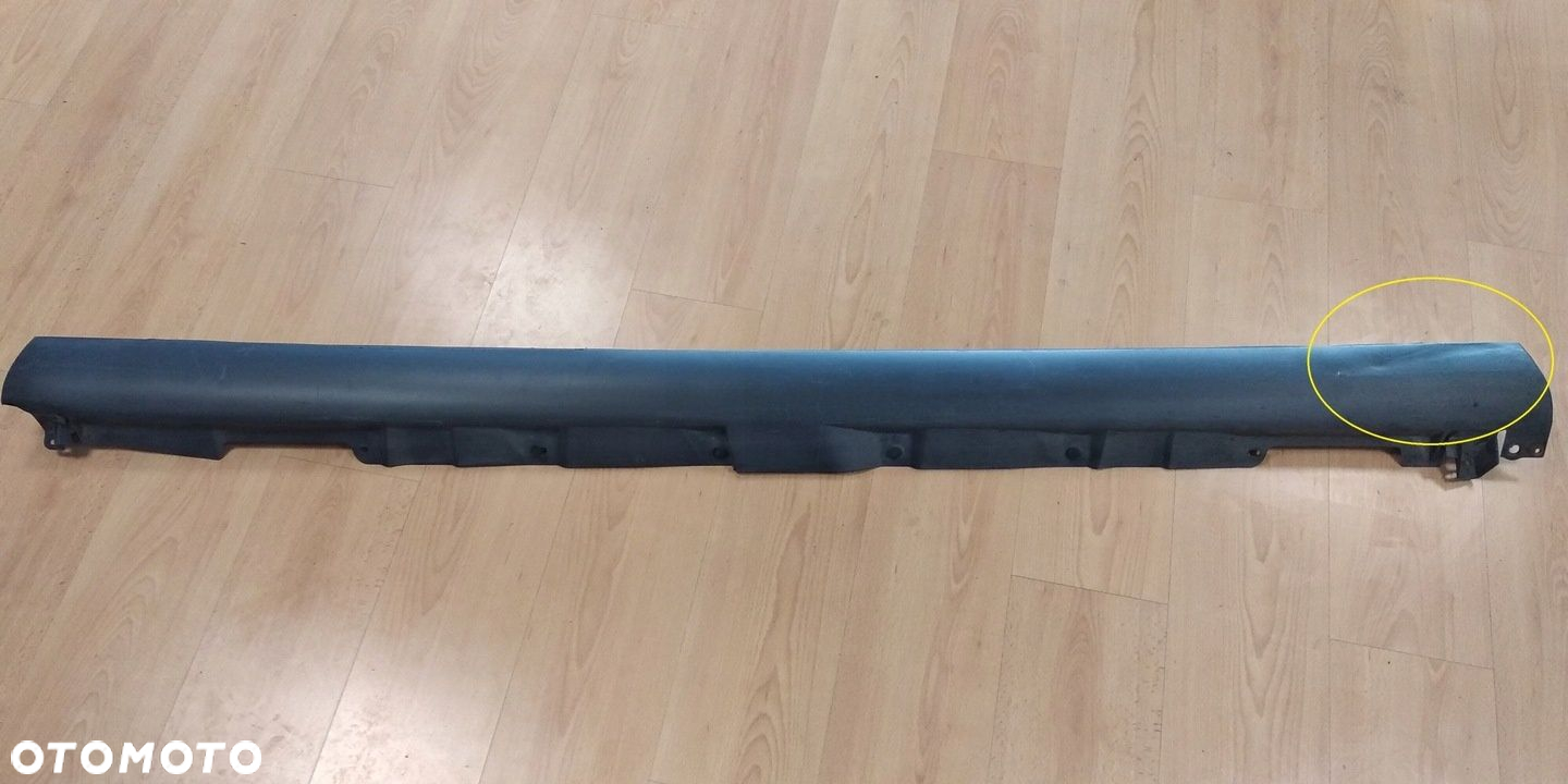 TOYOTA AVENSIS T25 2003- LISTWA OSŁONA PROGU PRAWA 75851-05010 - 2