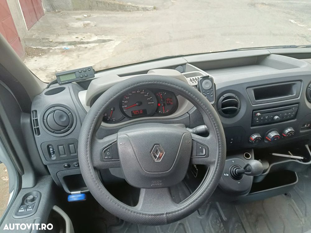 Renault Master III - 8