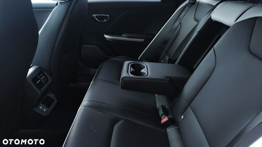 Kia K4 - 15