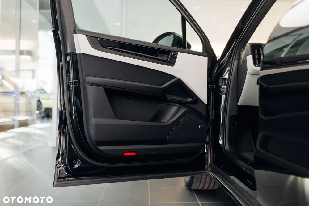 Porsche Cayenne GTS - 34