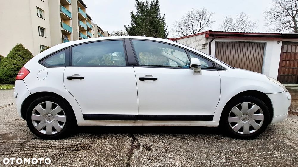 Citroën C4 1.6 16V Magic - 2