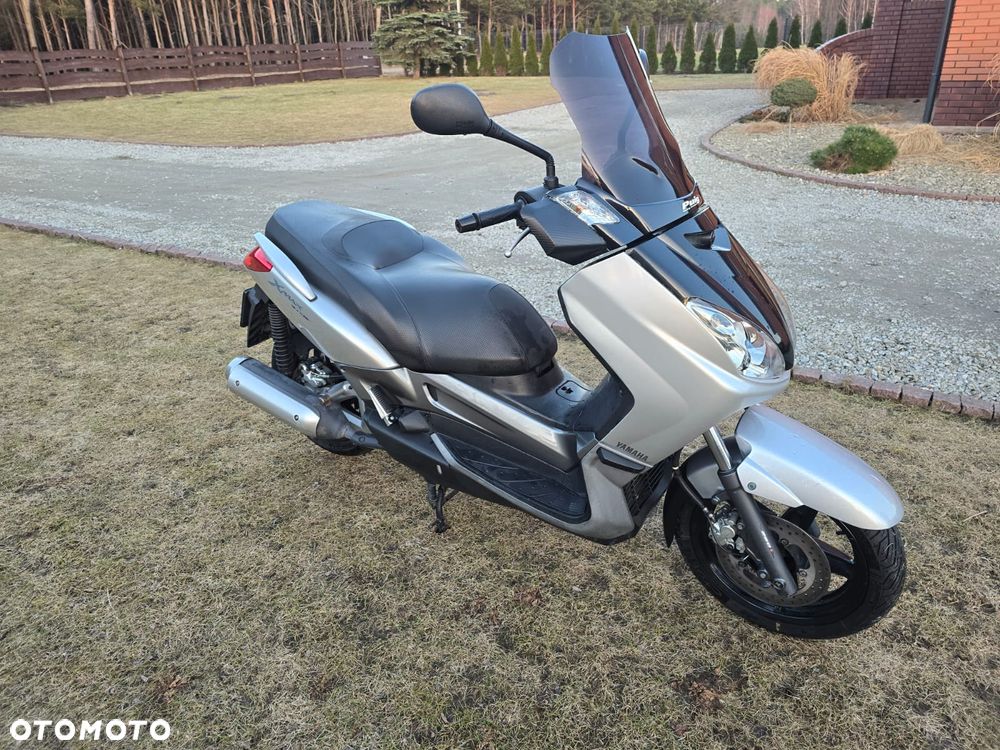 Yamaha X-max - 3