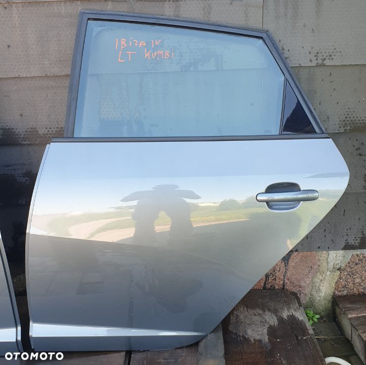 DRZWI LEWE TYŁ SEAT IBIZA IV KOMBI LX7R - 2