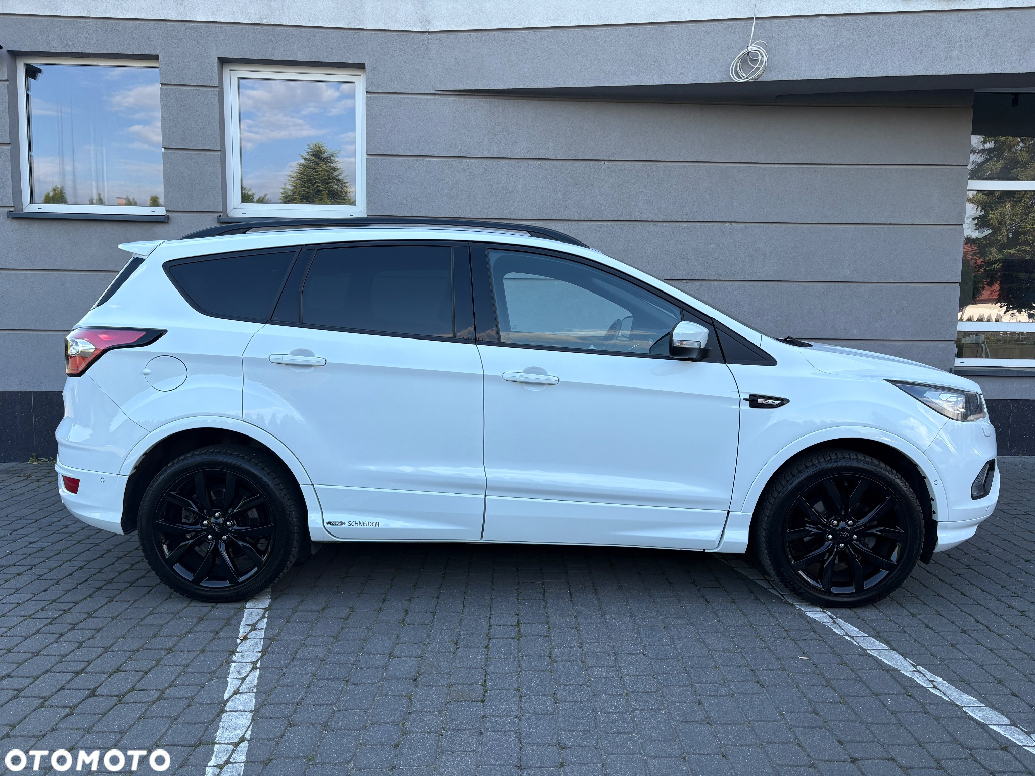 Ford Kuga 1.5 EcoBoost 2x4 ST-Line - 6