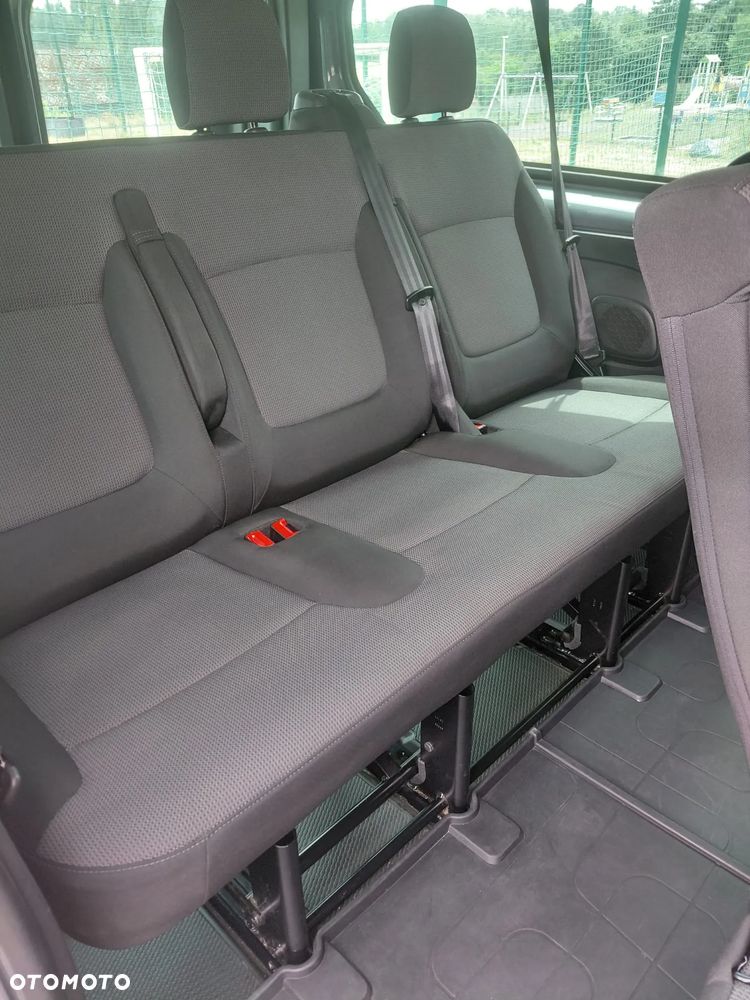 Renault Trafic Grand 2.0 dCi Escapade - 6
