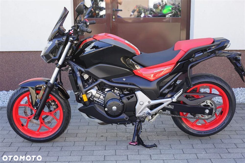 Honda NC - 20