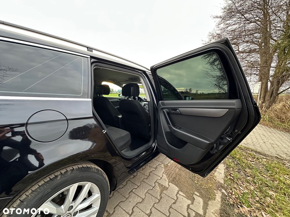 Volkswagen Passat 2.0 TDI DPF Comfortline DSG - 34