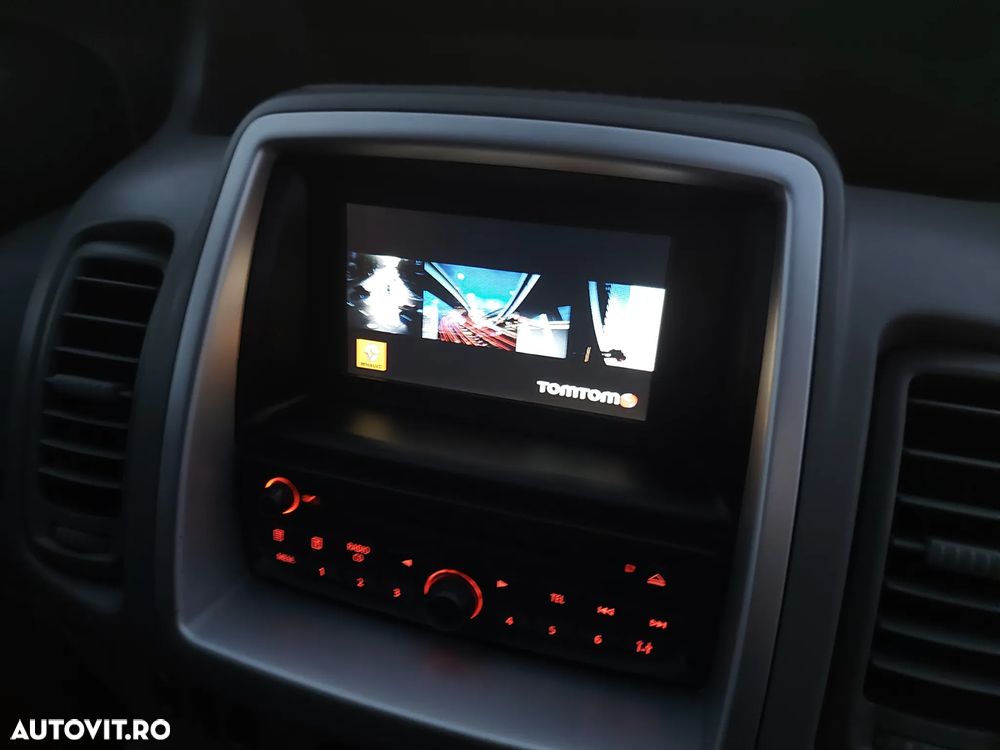 Renault Trafic - 13