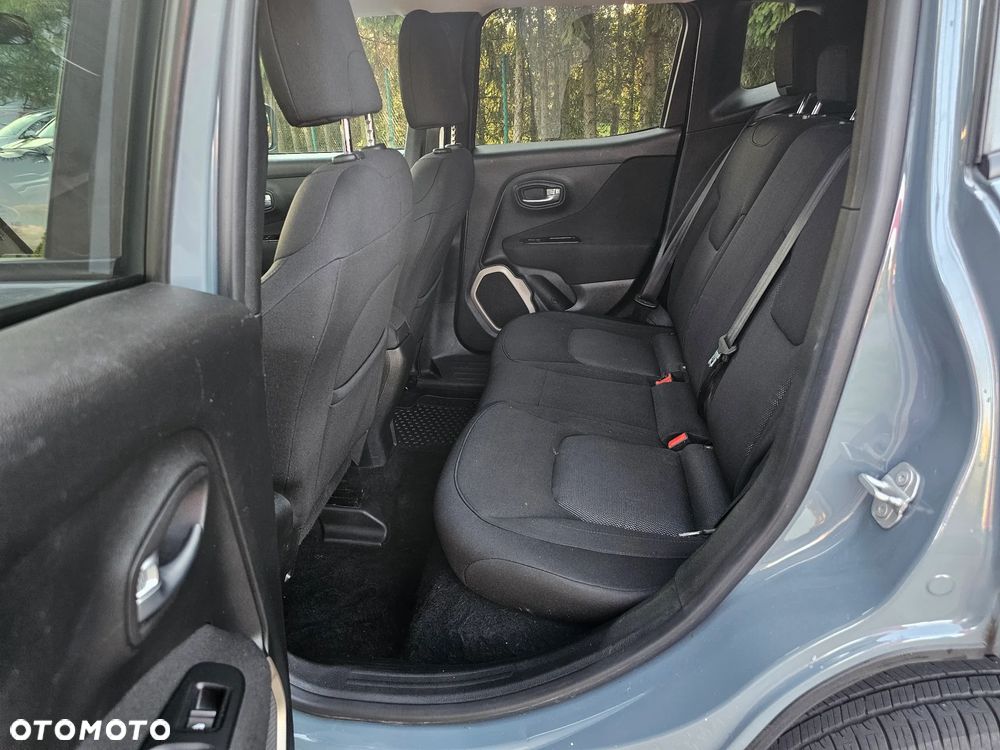Jeep Renegade - 17