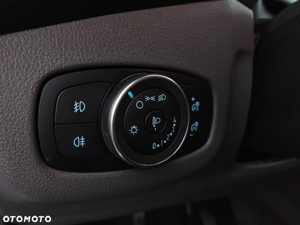 Ford Transit Connect - 13
