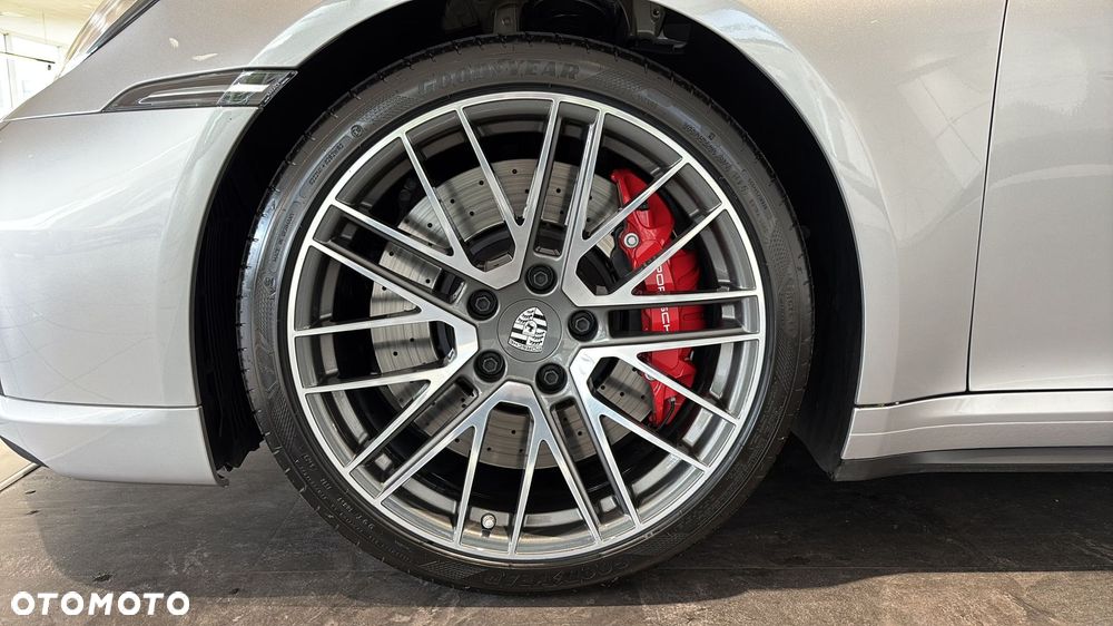 Porsche 911 Turbo - 19