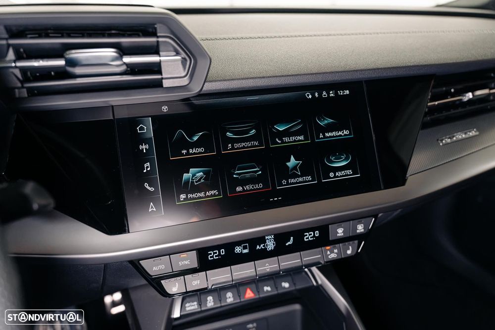 Audi S3 TFSI quattro S tronic - 29