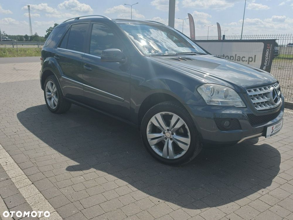 Mercedes-Benz ML - 9