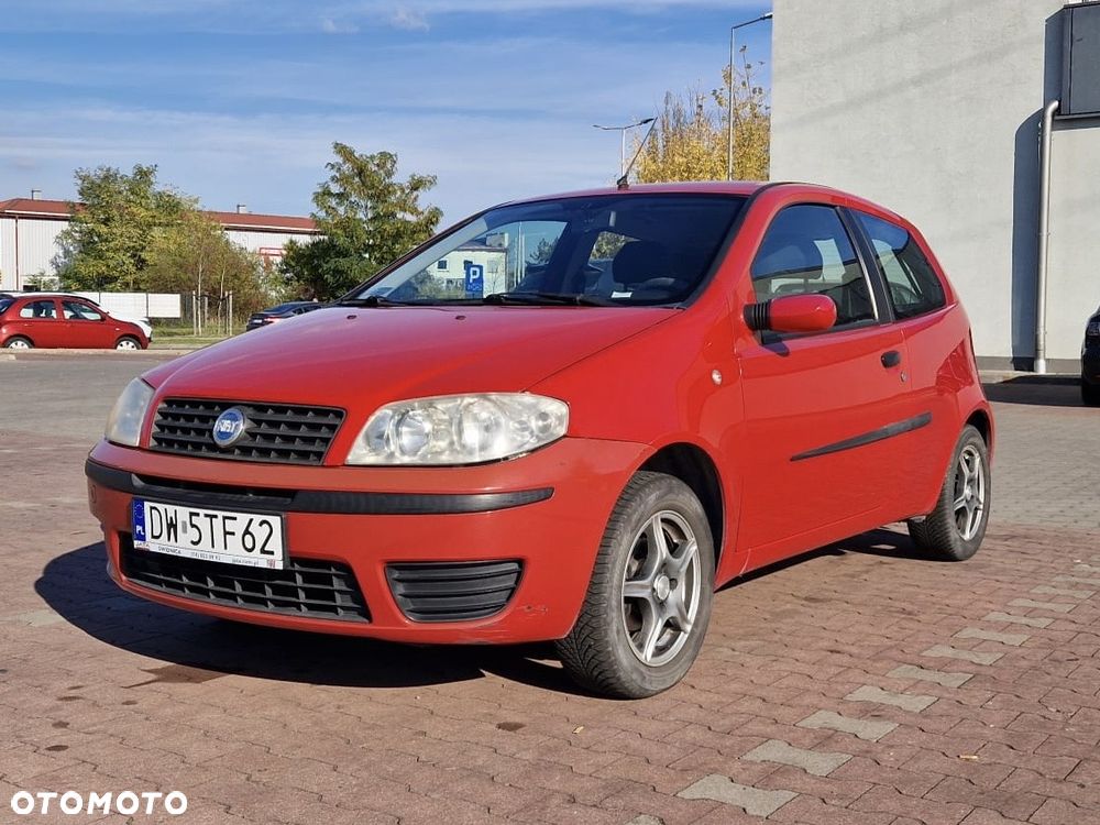 Fiat Punto 2004 photo 2