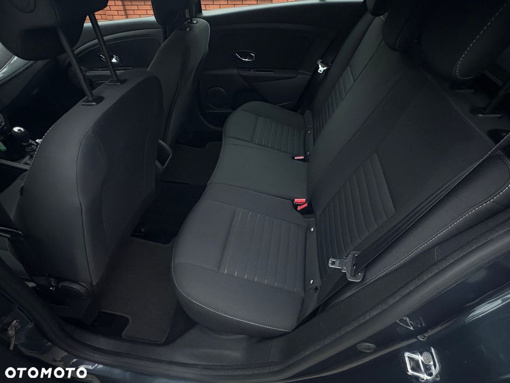 Renault Megane 1.6 16V 110 Paris Business - 24