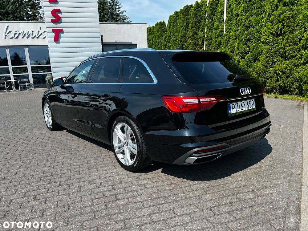Audi A4 Avant 30 TDI S tronic - 3