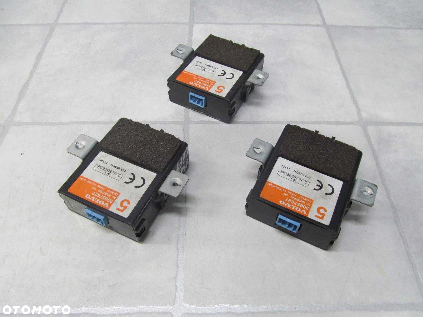 VOLVO S40 V40 95-04 MODUL STEROWNIK ZAMKA CENTRALNEGO 30857627 - 1