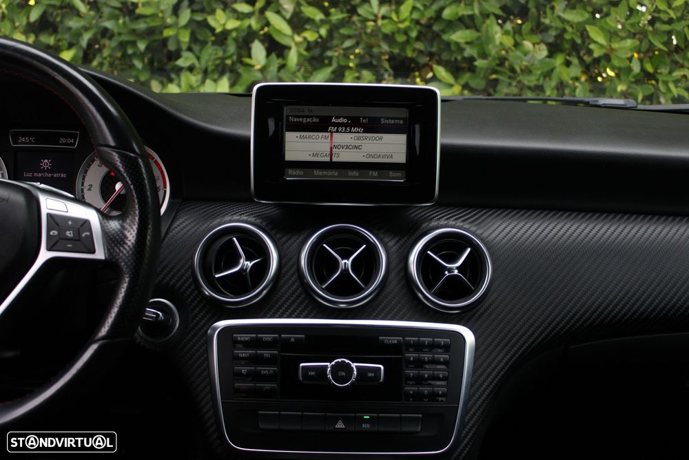 Mercedes-Benz A 180 CDI AMG Line - 32