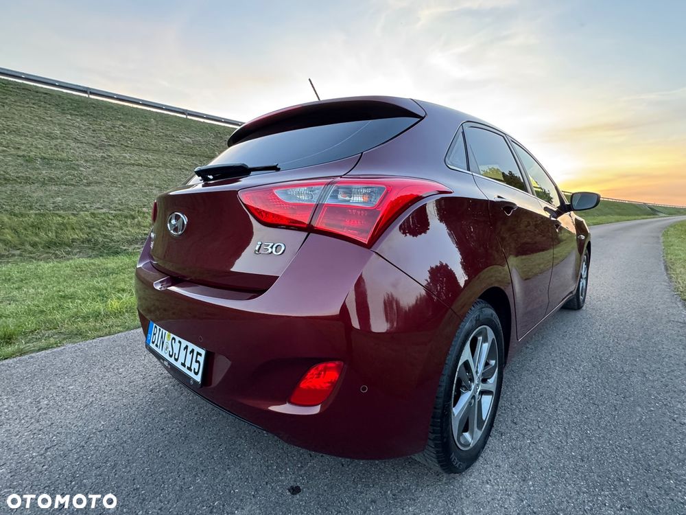 Hyundai i30 blue 1.4 YES Gold - 15