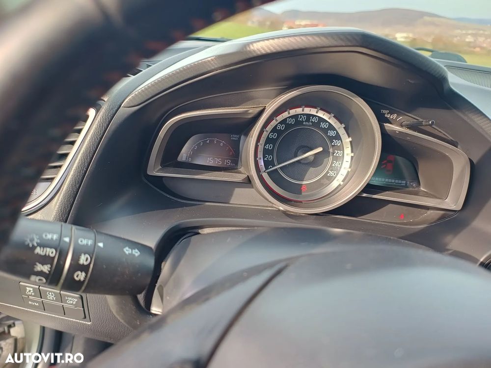 Mazda 3 G120 Attraction - 5