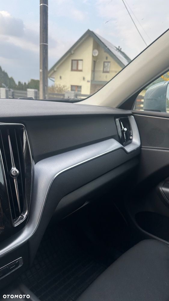 Volvo XC 60 D4 AWD Momentum - 18