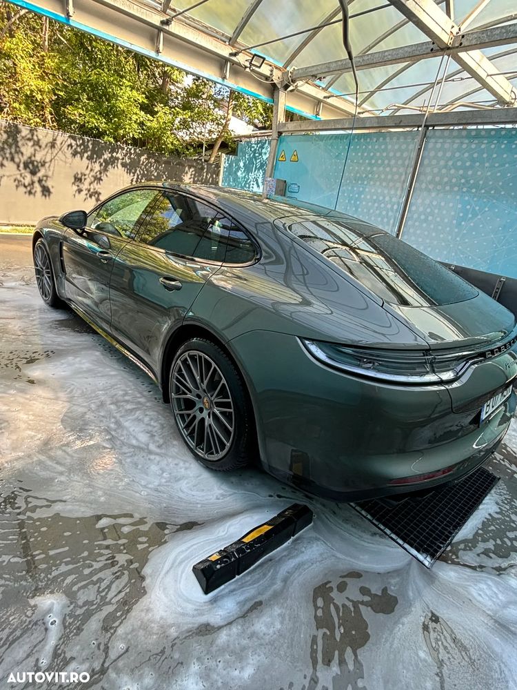 Porsche Panamera 4 - 5