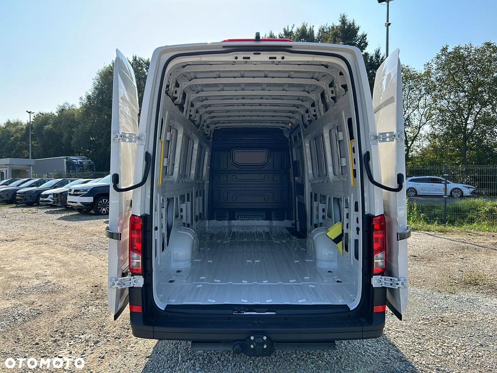 Volkswagen Crafter 35 Furgon LONG/L5H3, 2.0BiTDI 177KM, 4490mm, Wysoki dach, r.o. 4490 - 14