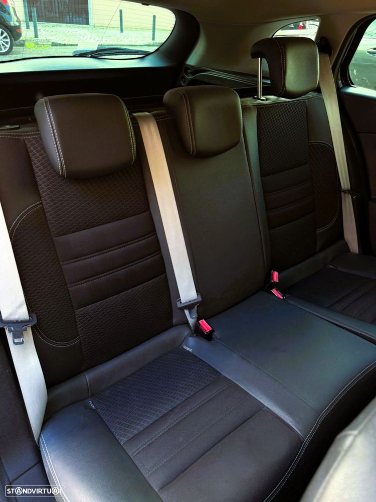 Renault Mégane Sport Tourer 1.5 dCi Bose Edition EDC - 22