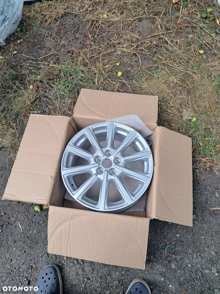 Felga aluminiowa Ford S-Max Galaxy 17 Cali 7.5Jx17H2 ET 55 EM2C-1007-C1A 1889410 - 3