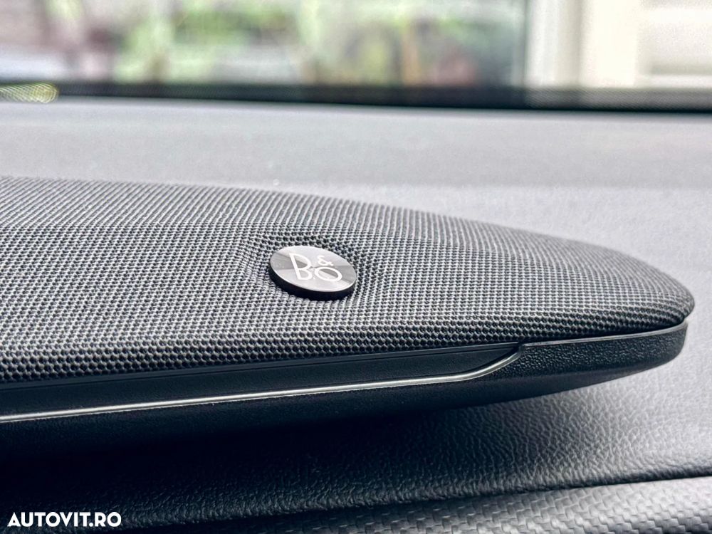 Ford Explorer RWD 77 kWh Extended Range Premium - 25