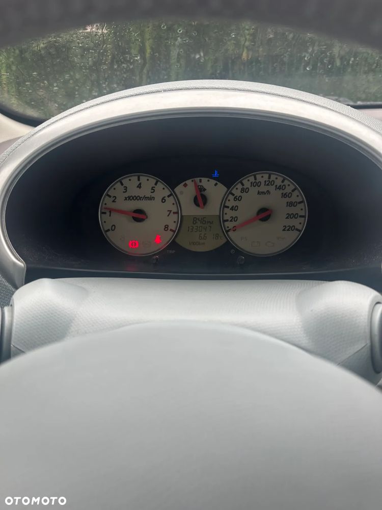 Nissan Micra 1.6 160SR - 8