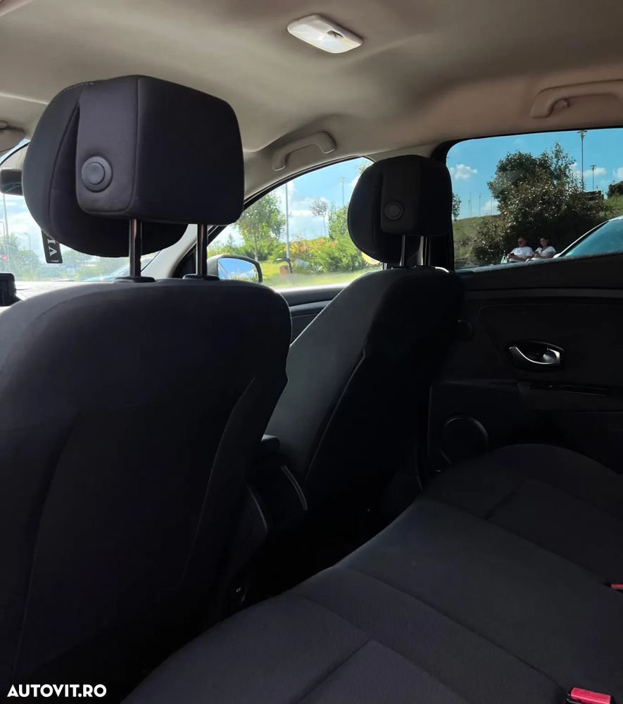 Renault Megane 1.5 dCi Dynamique - 11